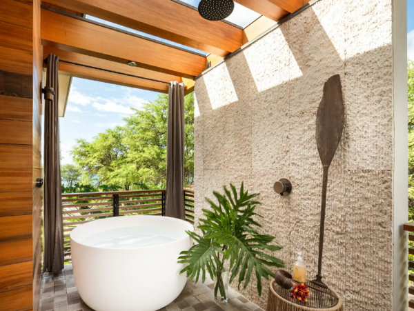 Spectacular Waimea Vacation Home with Tennis Court