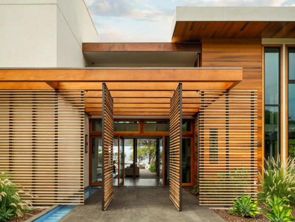 Spectacular Waimea Vacation Home with Tennis Court