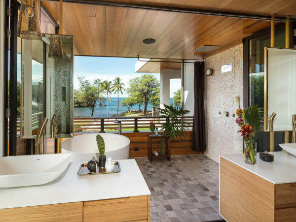 Spectacular Waimea Vacation Home with Tennis Court