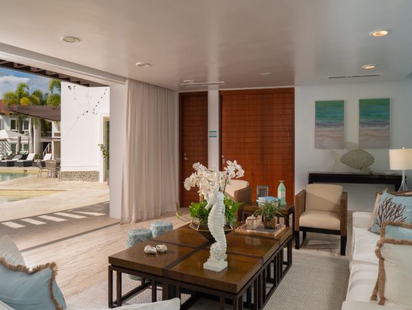 Punta Cana Stunning 8 Bedroom Vacation Pool Villa Sleeps 18