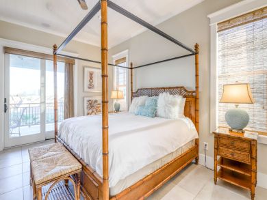 Miramar Beach 7 Bedroom Luxury Rental - Sleeps 26 with Pool