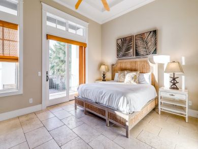 Miramar Beach 7 Bedroom Luxury Rental - Sleeps 26 with Pool
