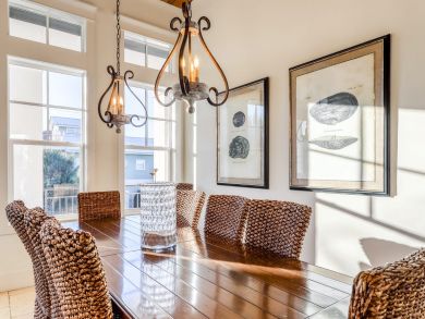 Miramar Beach 7 Bedroom Luxury Rental - Sleeps 26 with Pool