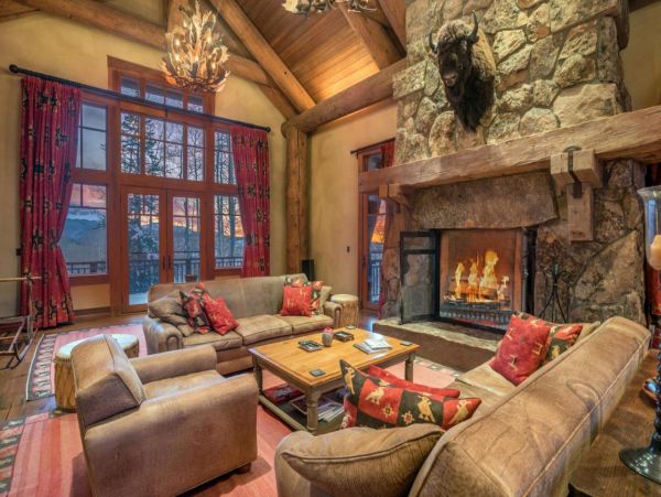 Walk to Trail Luxury 7 Bedroom Home in Mountain Village