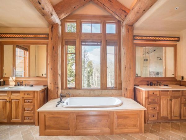 Walk to Trail Luxury 7 Bedroom Home in Mountain Village