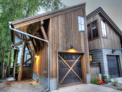 Stunning Telluride Aspen Vacation Home With Detached Garage.