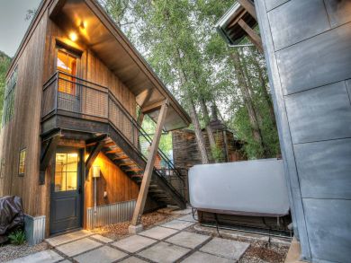 Stunning Telluride Aspen Vacation Home With Detached Garage.