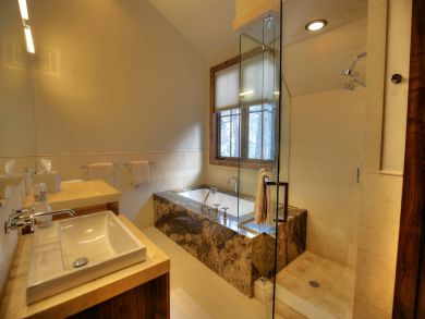 Stunning Telluride Aspen Vacation Home With Detached Garage.