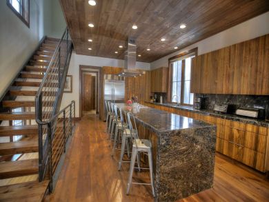 Stunning Telluride Aspen Vacation Home With Detached Garage.