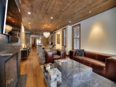 Stunning Telluride Aspen Vacation Home With Detached Garage.