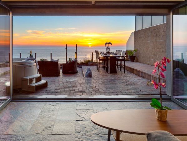 San Diego Oceanfront Beautiful Duplex - Amazing Sunset Views