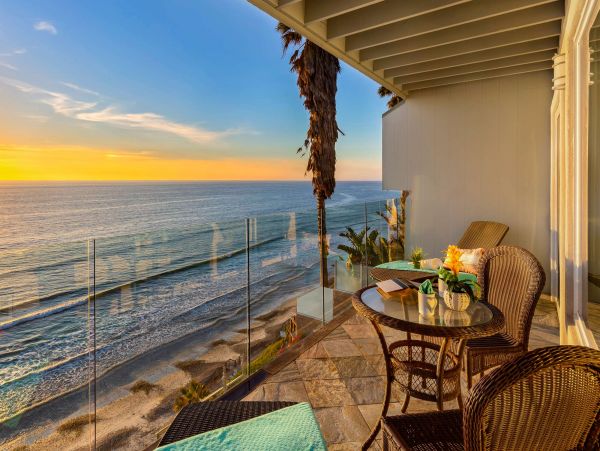 San Diego Oceanfront Beautiful Duplex - Amazing Sunset Views