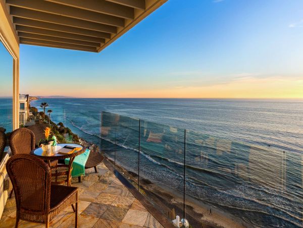 San Diego Oceanfront Beautiful Duplex - Amazing Sunset Views