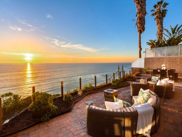 San Diego Oceanfront Beautiful Duplex - Amazing Sunset Views