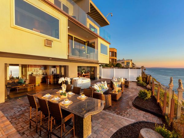 San Diego Oceanfront Beautiful Duplex - Amazing Sunset Views
