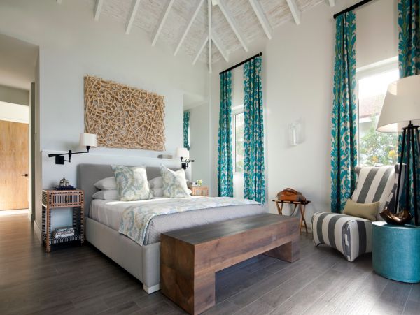 Beachfront Five Bedroom Property with Resort Amenities