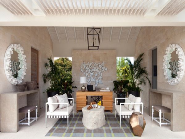 Beachfront Five Bedroom Property with Resort Amenities