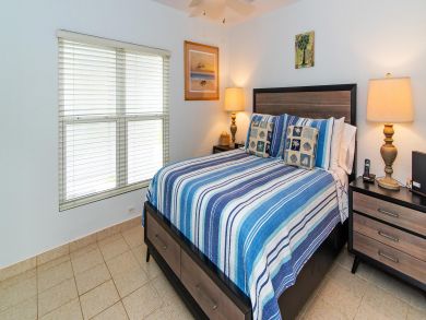 Cayman Island Vacation Home Sleeps 2 Guests Ocean Views