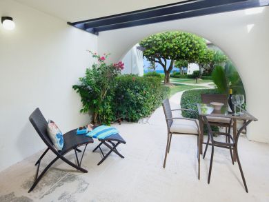 Seafront One Bedroom Vacation Condo in Cayman Islands