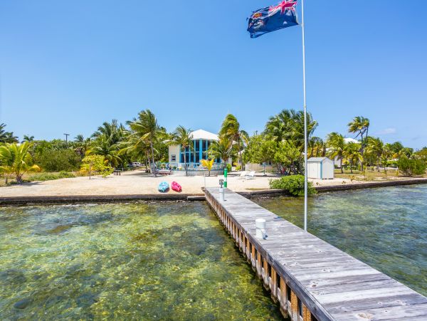 Grand Cayman Vacation Home Sleeps 4 Guests Ocean Views