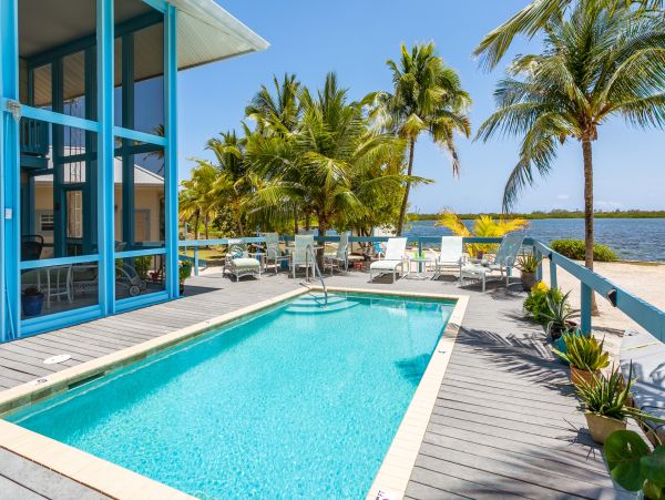 Grand Cayman Vacation Home Sleeps 4 Guests Ocean Views