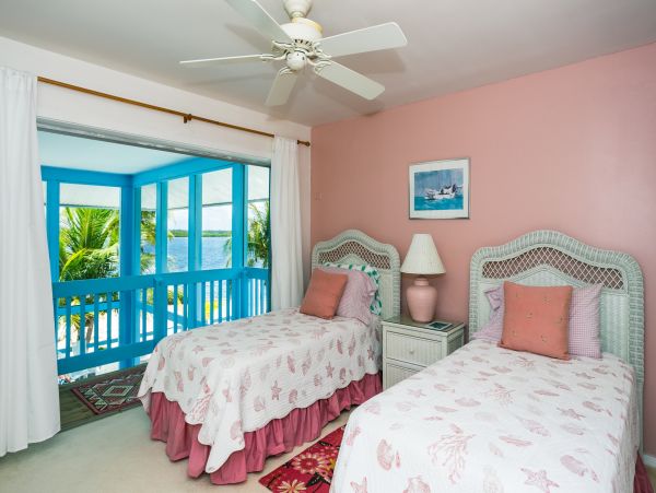 Grand Cayman Vacation Home Sleeps 4 Guests Ocean Views