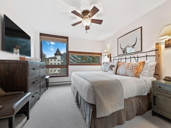 Vail Mountain View Three Bedroom Vacation Condo Sleeps 6