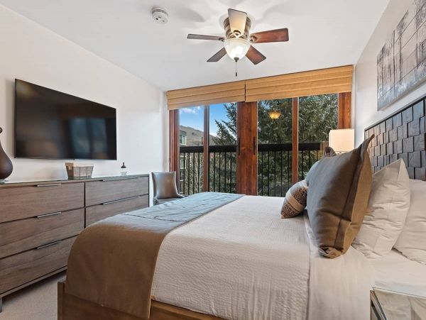 Vail Mountain View Three Bedroom Vacation Condo Sleeps 6