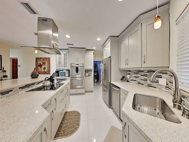 Fort Lauderdale Vacation Home with Pool & Spa Walk to Beach