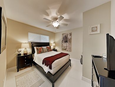 Fort Lauderdale Vacation Home with Pool & Spa Walk to Beach
