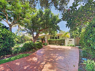 Fort Lauderdale Vacation Home with Pool & Spa Walk to Beach