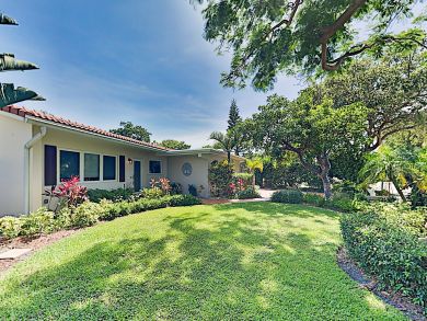 Fort Lauderdale Vacation Home with Pool & Spa Walk to Beach