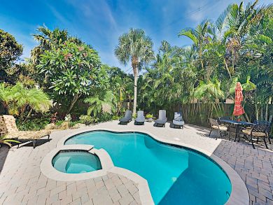 Fort Lauderdale Vacation Home with Pool & Spa Walk to Beach