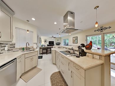 Fort Lauderdale Vacation Home with Pool & Spa Walk to Beach