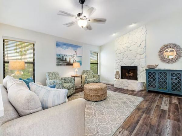 Stunning 4 Bedroom Home on the Canal with Pool and Dock