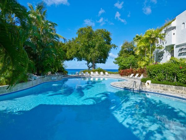 Beachfront Three Bedroom with Plunge Pool