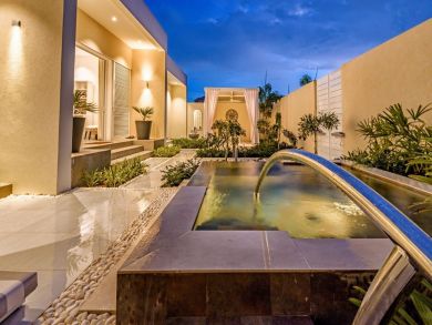 Amazing Villa Within a Few Steps From the Beach