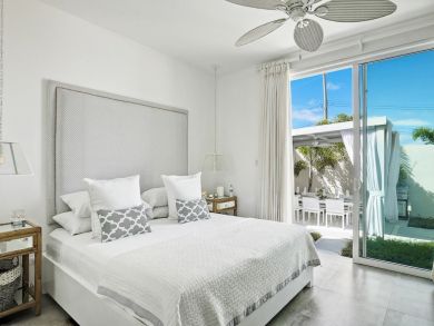 Amazing Villa Within a Few Steps From the Beach