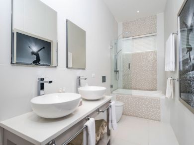 Amazing Villa Within a Few Steps From the Beach