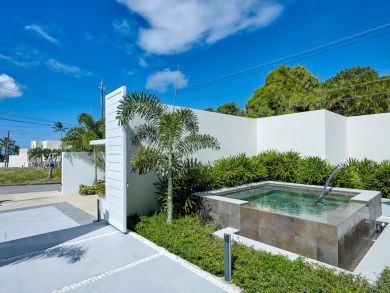 Amazing Villa Within a Few Steps From the Beach