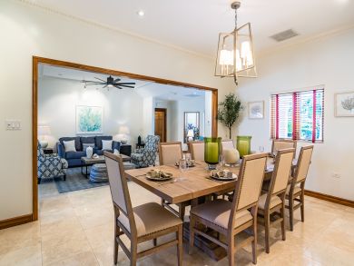 Bay View & Walk to Beach 4 Bedrooms Home in Cayman Islands