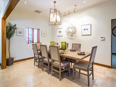 Bay View & Walk to Beach 4 Bedrooms Home in Cayman Islands