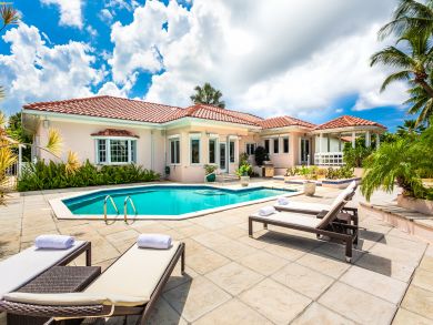 Bay View & Walk to Beach 4 Bedrooms Home in Cayman Islands