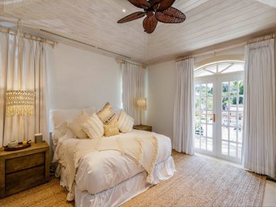 Barbados Home 942383