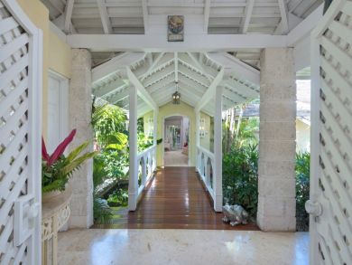 Barbados Home 942403