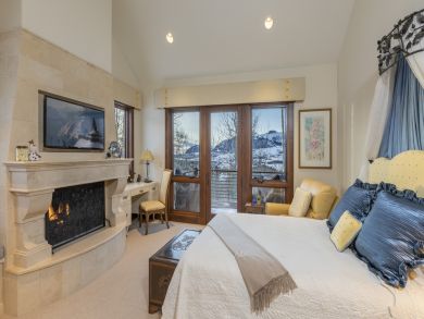 Telluride Vacation Home Sleeps 16 Guests Shuttle to Lifts