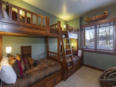 Telluride Vacation Home Sleeps 16 Guests Shuttle to Lifts
