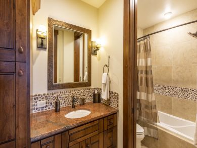 Telluride Vacation Home Sleeps 16 Guests Shuttle to Lifts