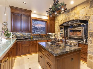 Telluride Vacation Home Sleeps 16 Guests Shuttle to Lifts