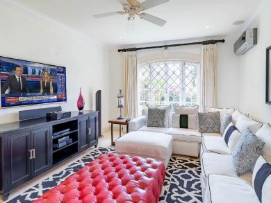 Barbados Home 942434